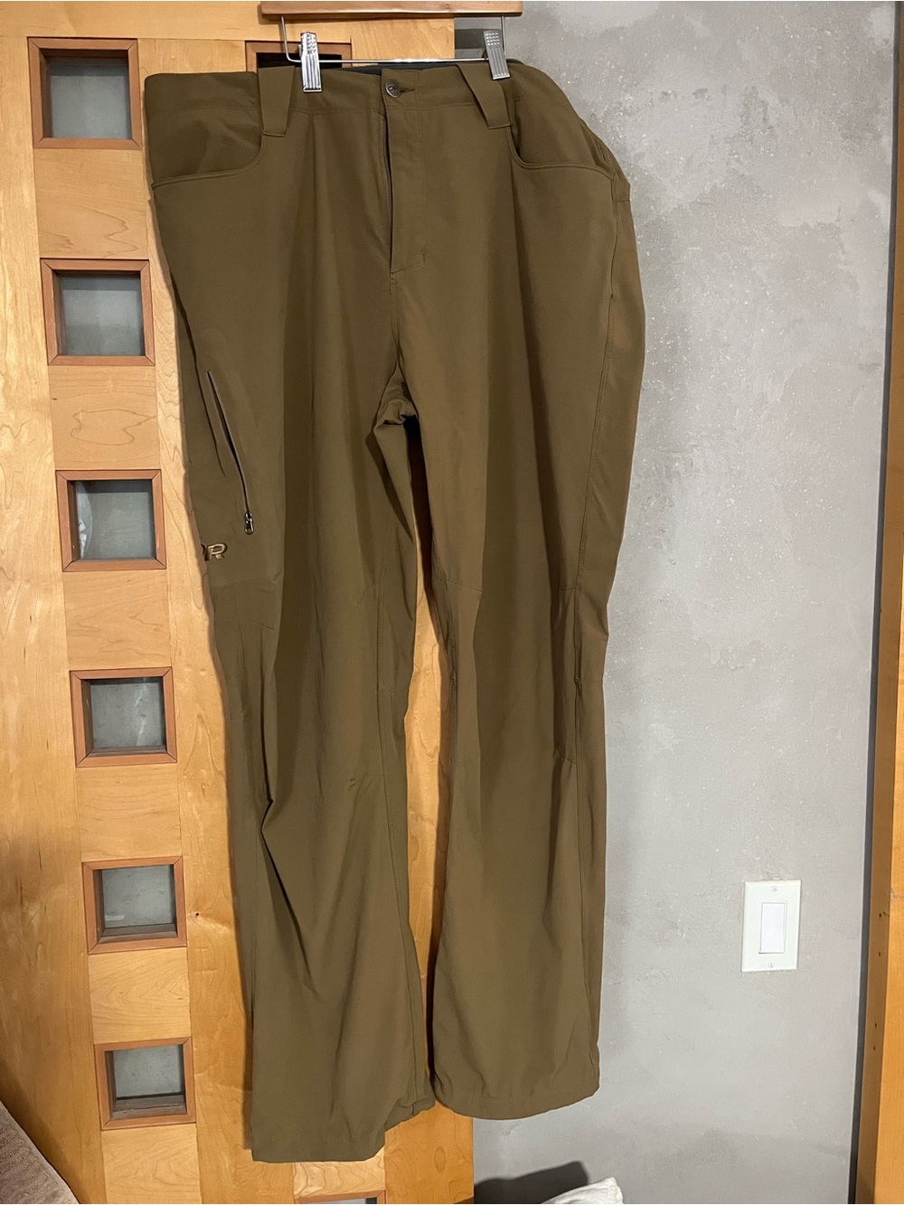 Outdoor Research Ferrosi Hiking Pants - 36W/31L - Picture 2 of 11